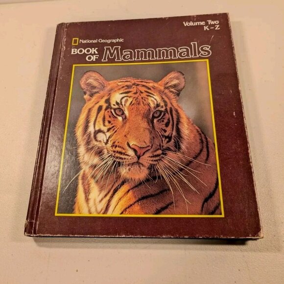 National Geographic Book Of Mammals Volume 1 & 2 1981 Hardcover Set VINTAGE - Picture 3 of 6